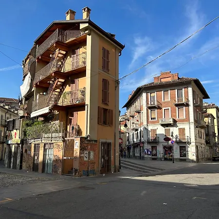 La Casa Nel Balon * Turín